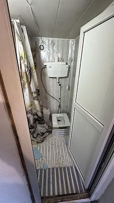 аренда нежилое помещение: 60 м², С мебелью — 10