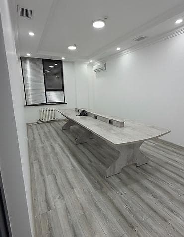некая: Аренда офисов, 300 м², В жилом комплексе, С отдельной кухней, С оборудованием, С отдельным входом — 10