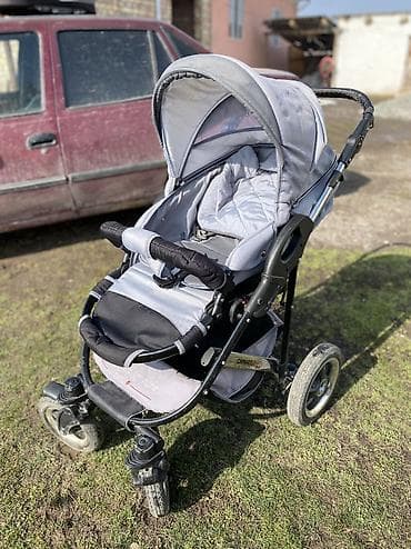 Коляски: 8000 сом Продается коляска 3 в 1 Б/У состояние отличное 👍 В — 4