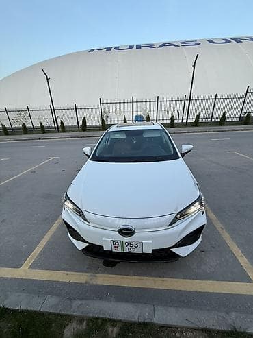 bid e5: GAC Aion S – современный электрический седан в белом цвете. Кузов и — 5