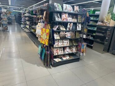 оборудование для магазина бу: Витрины, стеллажи, полки торговые металлические б/у, полка магазинная — 11