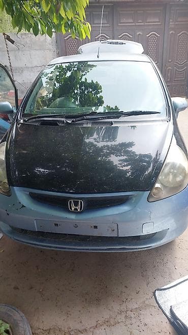 цивик 4д: Honda Fit: 2002 г., 1.3 л, Бензин, Хэтчбэк — 1