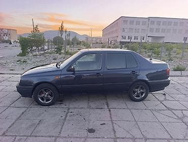 машина bwm: Volkswagen Vento: 1994 г., 1.8 л, Автомат, Бензин, Седан — 3