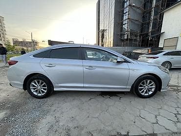 matiz 2013: Hyundai Sonata: 2021 г., 2 л, Газ, Седан — 4