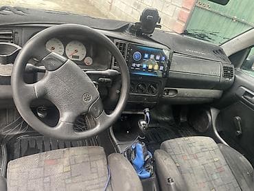 transporter multivan: Volkswagen Golf: 1997 г., 1.6 л, Механика, Бензин, Хэтчбэк — 2