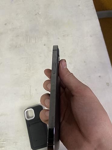 хуавей нова 13: IPhone 12 Pro, Б/у, 256 ГБ, Графит, Чехол, 75 % — 2