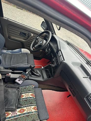 авто пушка: BMW 3 series: 1985 г., 2 л, Механика, Бензин, Седан — 7