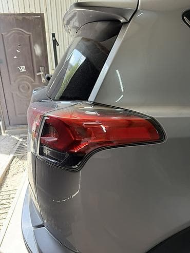 led h1: Задние фонарь( правый) на крыле для кроссовера Toyota RAV4 2018 год — 2