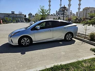 Toyota Prius: 2017 г., 1.8 л, Гибрид
