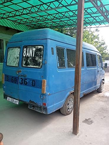 221 mercedes: Mercedes-Benz T1: 1987 г., 2.9 л, Механика, Дизель, Фургон — 3