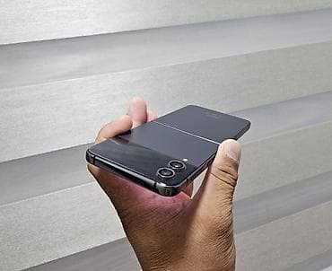 Техника и электроника: Samsung Galaxy Z Flip 4, Б/у, 128 ГБ, цвет - Черный, 1 SIM, 2 SIM, eSIM — 6
