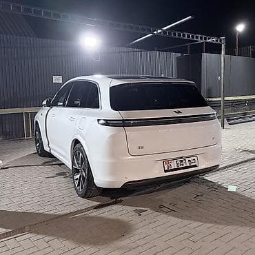 geely starship 7: Lixiang L7: 2023 г., Гибрид — 4