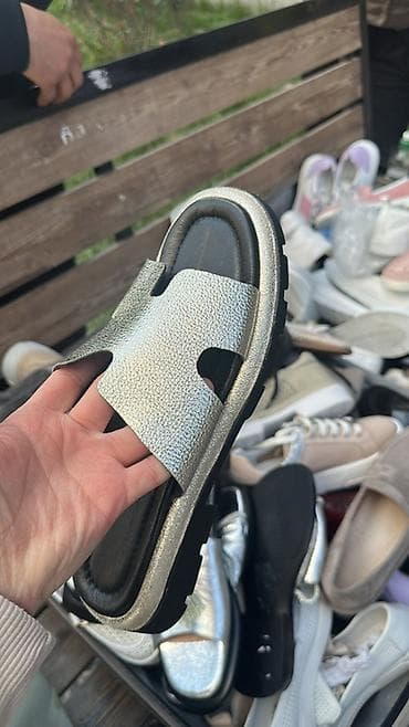 кроксы crocs: Женские летние шлёпанцы/сандалии - Разные модели в актуальном — 4