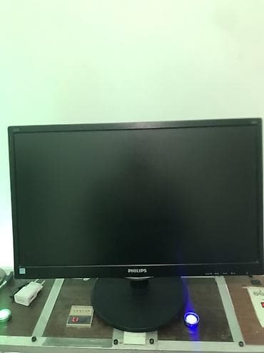 studio display: Монитор, Philips, Б/у, 21" - 22" — 1