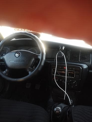 legacy b4: Opel Vectra: 2000 г., Механика, Бензин, Седан — 5