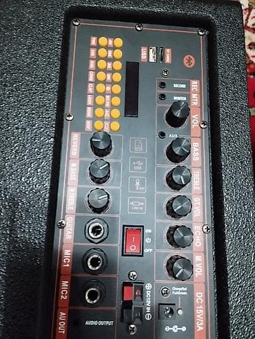 samsung a15: Продаю новую малогабаритную, но тяжелую колонку, мощность 300 ватт. В — 2