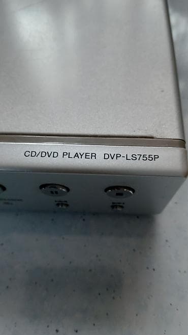 pc card: CD/DVD-плеер Sony DVP-LS755P - Компактный тонкий корпус, фронтальная — 3