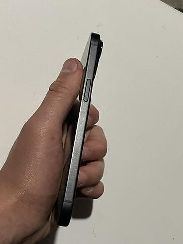 продаю тв: IPhone 14, Новый, 128 ГБ, Черный, Кабель — 5