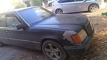 копка траншеи: Mercedes-Benz W124: 1993 г., 2 л, Механика, Бензин, Седан — 2