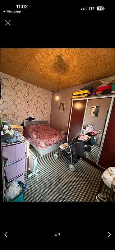 дома в пригороде: Срочно срочно продаю пол дома. район Азия-Молл 1 сотки земли 60м2 3 — 2