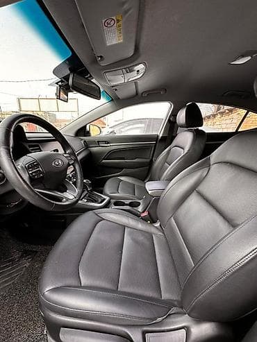 Hyundai Avante: 2019 г., 2 л, Вариатор, Бензин, Седан — 6