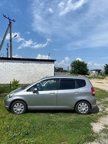 хонда степвагон 1: Honda Jazz: 2003 г., 1.3 л, Кол менен иштөөчү, Бензин, Хетчбек — 2