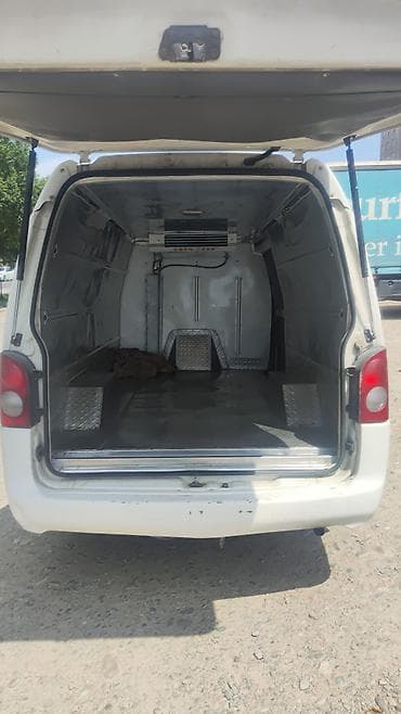 Унаа: Жеңил жүк ташуучу унаа, Hyundai, Стандарт, 1,5 т, Колдонулган — 3