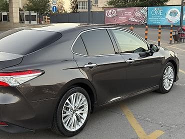 carplay android: Toyota Camry: 2018 г., Гибрид, Седан — 3
