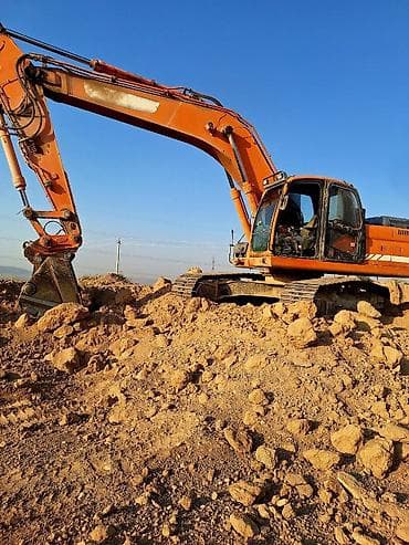 света диод: Экскаватор, Doosan, 2010 г., Гусеничный — 4