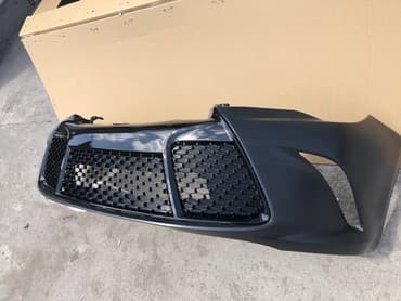 американка: Бампер Toyota, Новый, Аналог — 1