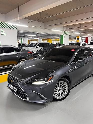 leksus gs 300: Lexus ES: 2022 г., 2.5 л, Автомат, Гибрид, Седан — 7