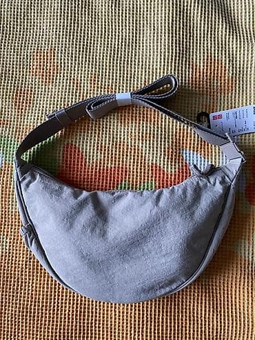 ll bean: Uniqlo бананка из Японии, бежевого цвета, новая — 2
