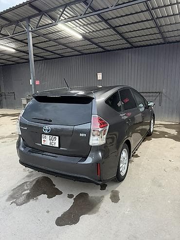 5: Toyota Prius V: 2016 г., 1.8 л, Автомат, Гибрид, Универсал — 2