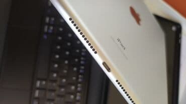 сколько стоит ipad 1: Планшет, Apple, эс тутум 256 ГБ, 10" - 11", 4G (LTE), Колдонулган, Классикалык түсү - Күмүш — 6