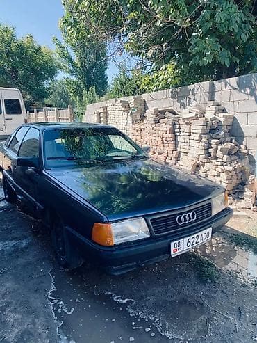 Audi 100: 1988 г., 1.8 л, Седан