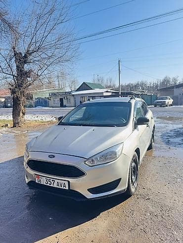 r15 205: Ford Focus: 2016 г., 1.6 л, Механика, Газ, Универсал — 2