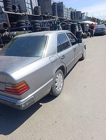 ролики на мерс 124: Mercedes-Benz W124: 1991 г., 2.3 л, Механика, Бензин, Седан — 2