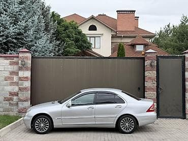 Mercedes-Benz C-Class: 2000 г., 2 л, Автомат, Бензин, Седан