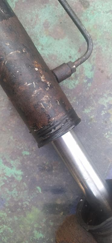 Рулевая часть: Рулевая рейка Mitsubishi 2000 г., Б/у, Оригинал — 2