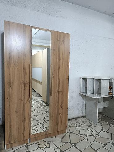 Шкафы трёх дверные хорошие качества есть расцветки звоните пишите