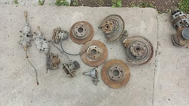 куплю москвич: Тормозные диски (субару) - 500 сом шт. задние ступицы (субару) - 500 — 2