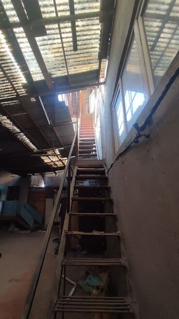 срочно продаю в связи с переездом: 3 комнатный дом + здание с производственно-складским потенциалом — 11