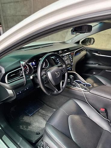 Toyota Camry: 2017 г., 2.5 л, Автомат, Бензин, Седан — 6
