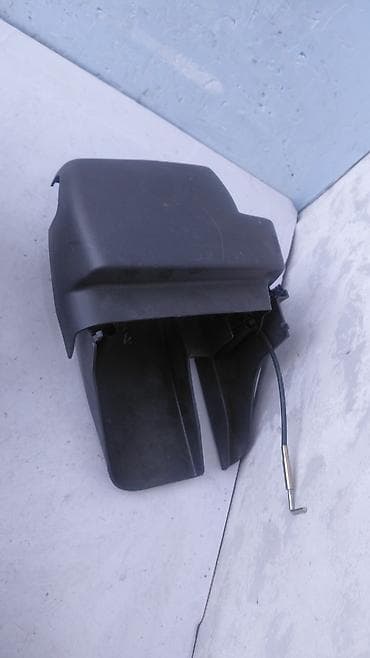 elgrand e51: Обшивка стоек Nissan 2000 г., Б/у, Оригинал, Япония — 2