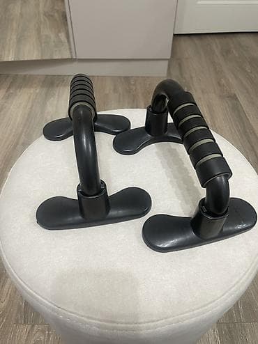 Спорт и отдых: Пара упоров для отжиманий (push-up bars)В отличном состоянии. Привезли — 1