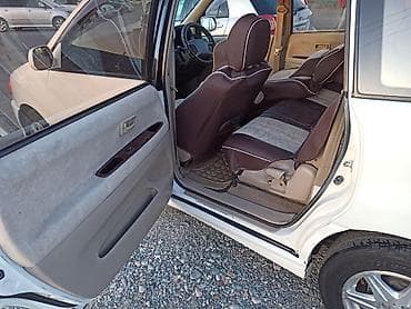 е34 обвес: Toyota Ipsum: 2001 г., 2 л, Автомат, Бензин, Минивэн — 4