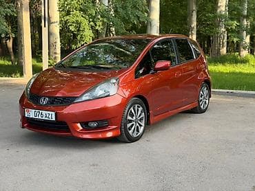 mini coper: Honda Fit: 2012 г., 1.5 л, Вариатор, Бензин, Хэтчбэк — 1