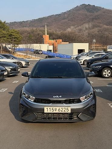 Kia K3: 2021 г., 1.6 л, Вариатор, Бензин, Седан