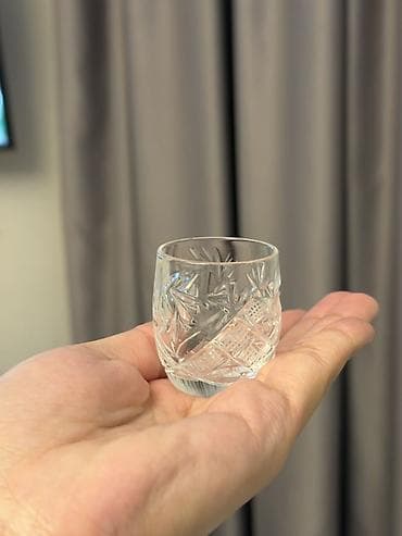 Кухонные принадлежности: Набор из 6 рюмок из чешского хрусталя с классическим гранёным рисунком — 5