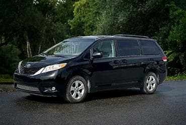 на вариант: Toyota Sienna: 2012 г., 2.7 л, Автомат, Бензин, Минивэн — 1